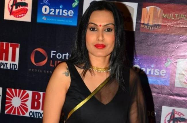 Kamya Punjabi Biography, Age, Husband, Daughter, Height, Family