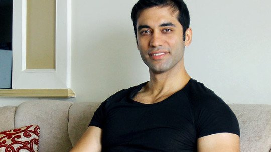 Kushal Punjabi Biography, Girlfriend, Height, Weight, Age, Income & More