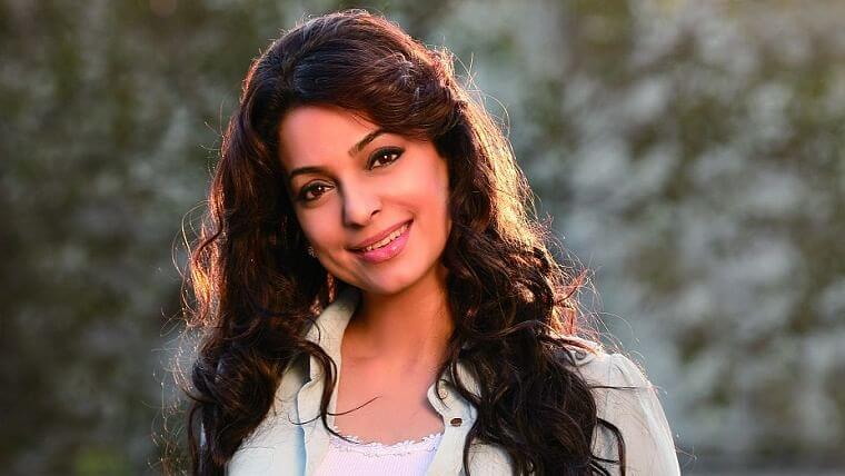 Juhi Chawla Biography, Age, Height, Career, Boyfriend & More