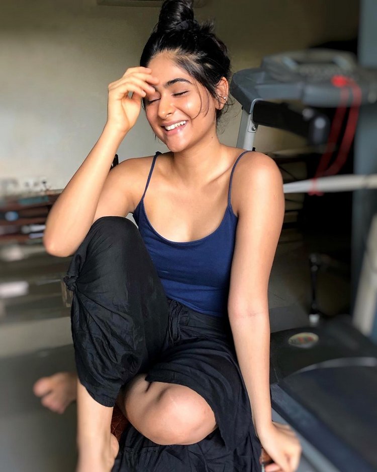 Palak Lalwani 11