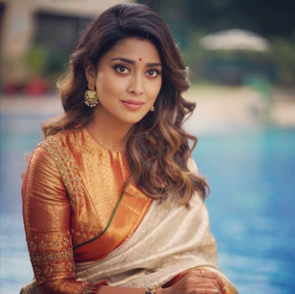 Shriya 4