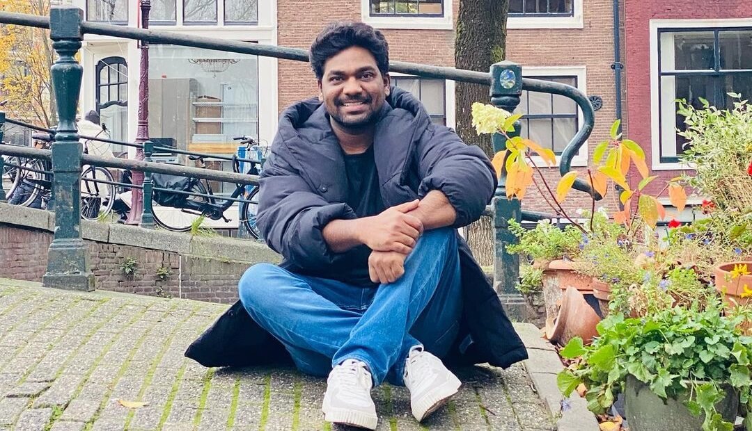 Zakir Khan Biography, Age, Girlfriend, Family & More