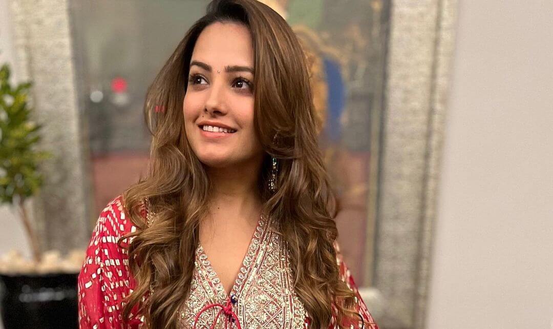 Anita Hassanandani Biography, Age, Boyfriend, Family, Facts and More