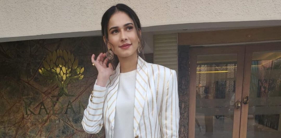 Aneri Vajani Biography, Age, Height, Family, Boyfriend & More