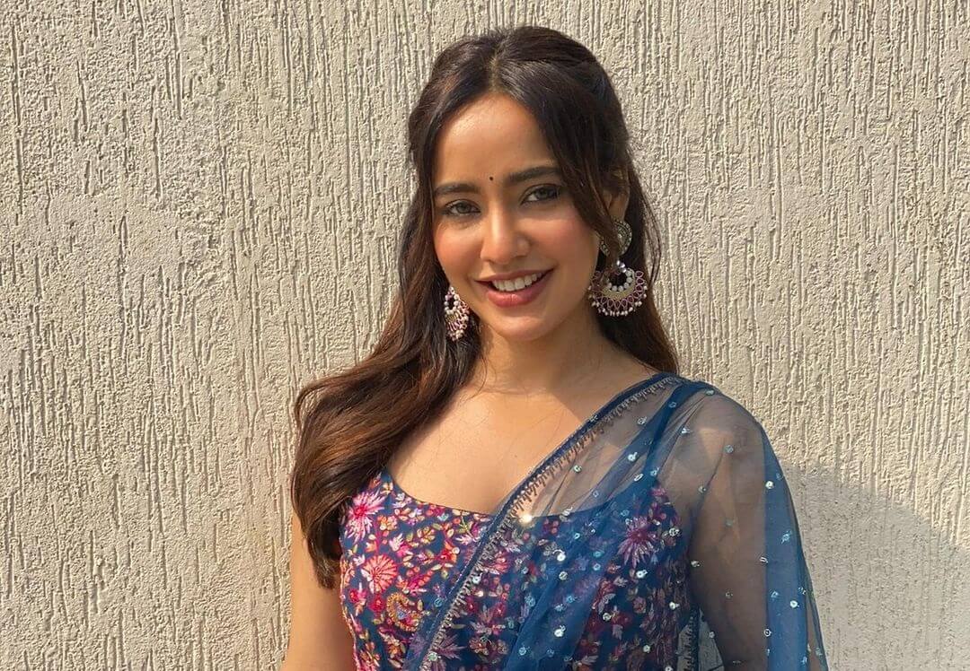 Neha Sharma Biography, Age, Height, Boyfriend, Family, Net Worth & More