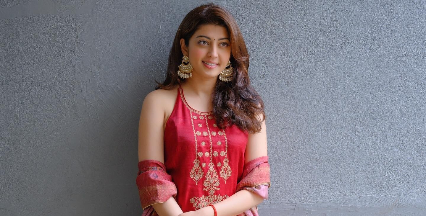 Pranitha Subhash Biography, Age, Height, Family, Boyfriend & More