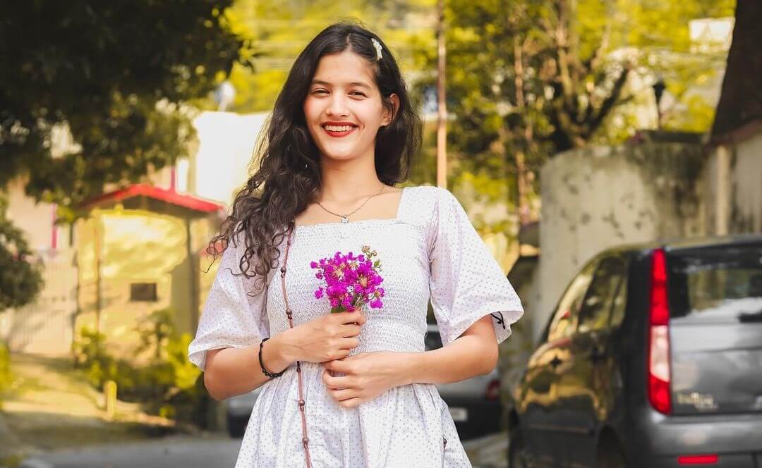 Arti Chaudhary Biography, Age, Height, Family, Boyfriend & More